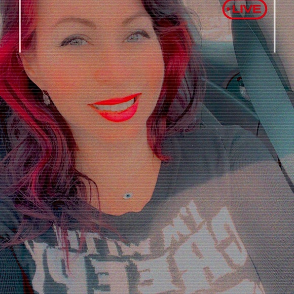 Meet your Posher, Andi - Picture 1 of 8